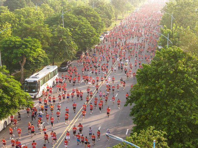 Giải Marathon Quốc tế Hà Nội Techcombank Mùa thứ 5: Hành trình khám phá Hà Nội bằng những bước chạy